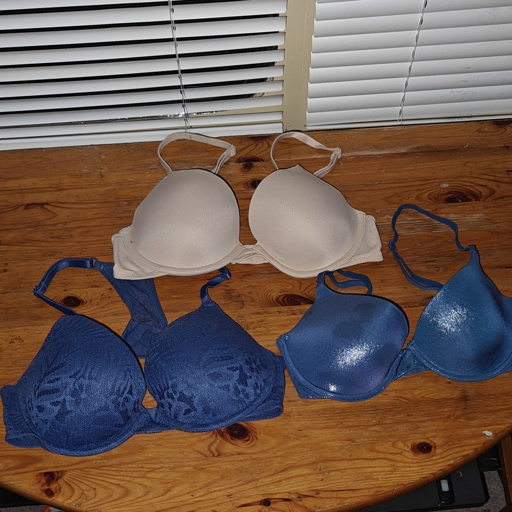 PINK Victoria's Secret Beige and Blue Bra Set